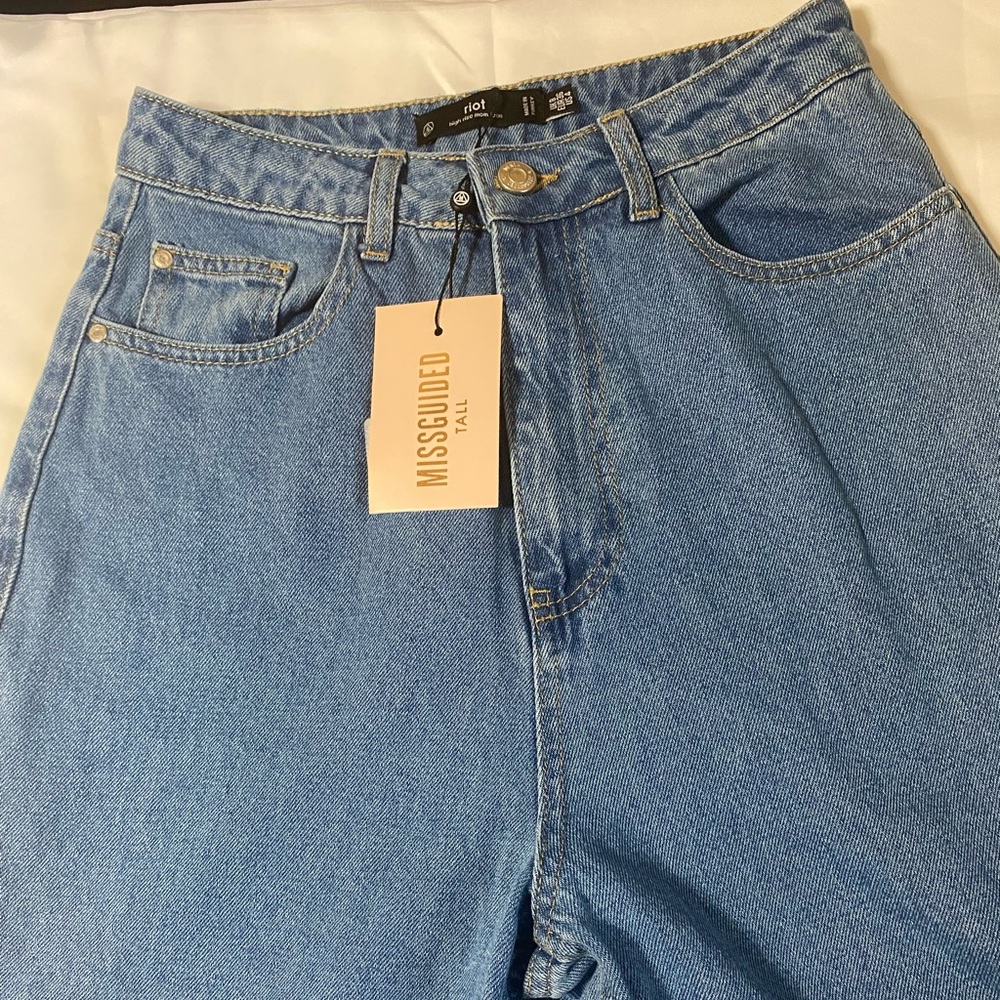 Misguided high waisted riot blue jeans new with tags size 4
